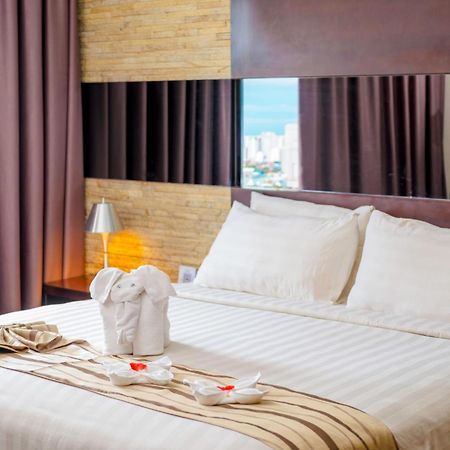 Da Vienna Boutique Hotel Batam Buitenkant foto
